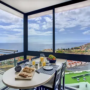 Heaven I By Lovelystay Apartment